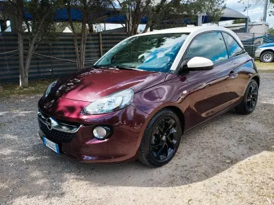 Usado Opel Adam Rocks