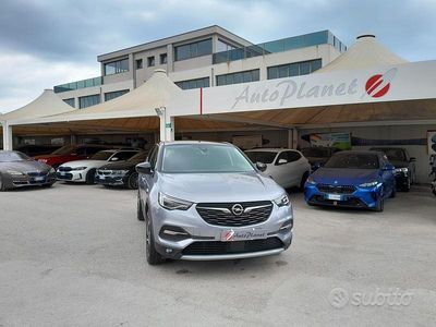 Usata Opel Grandland X Innovation 120 CV (88 kW) 2018 Grigio SUV