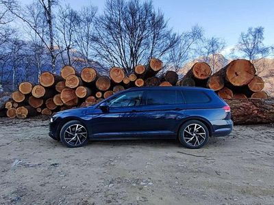 Usata VW Passat Business 150 CV (110 kW) 2016 Blu/azzurro Station wagon