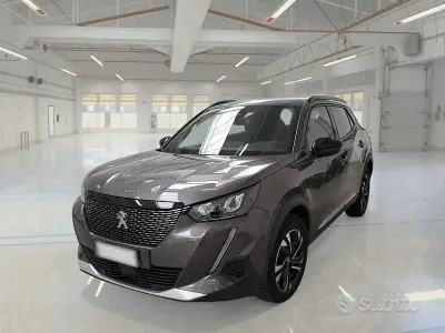 Usata Peugeot 2008 Allure 130 CV (95 kW) 2023 Grigio SUV