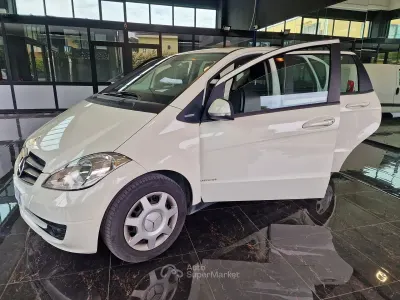 Begagnad Mercedes A160 95 HK (69 kW) 2011 Minibuss