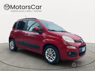 Begagnad Fiat Panda Lounge 95 HK (69 kW) 2016 Röd Halvkombi