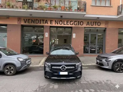 Usata Mercedes GLB200 150 CV (110 kW) 2022 Nero SUV