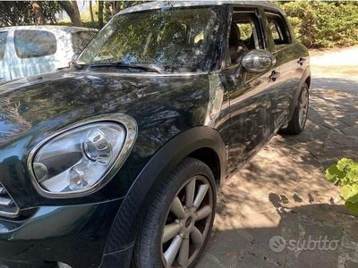 Usata Mini Countryman 111 CV (81 kW) 2012 Verde SUV
