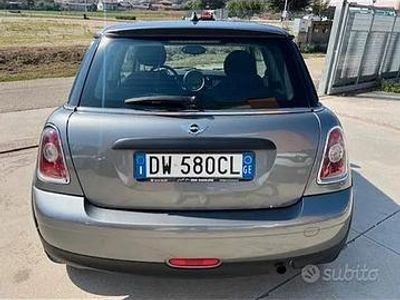 Usata Mini ONE 75 CV (55 kW) 2009 Utilitaria