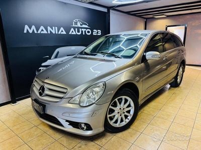 Usata Mercedes R280 190 CV (139 kW) 2007 Marrone Monovolume