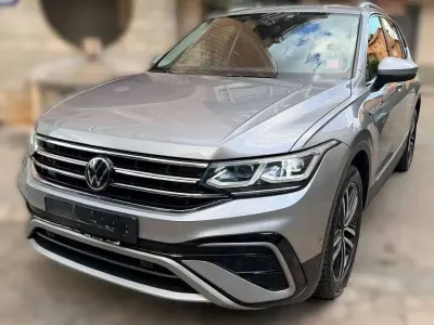 Usata VW Tiguan Allspace 150 CV (110 kW) 2022 Argento SUV