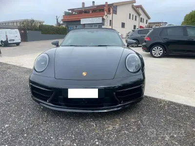 Usata Porsche 911 Targa 4 480 CV (353 kW) 2022 Nero Cabrio