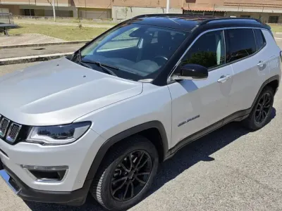 Usata Jeep Compass Limited 131 CV (96 kW) 2021 Argento SUV