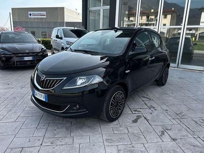 Usata Lancia Ypsilon Gold 69 CV (50 kW) 2023 Other Utilitaria