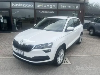 Usata Skoda Karoq Executive 110 CV (80 kW) 2020 Bianco SUV