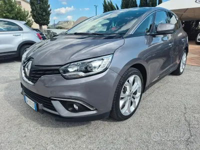 Usata Renault Scénic Intens 150 CV (110 kW) 2019 Grigio Monovolume