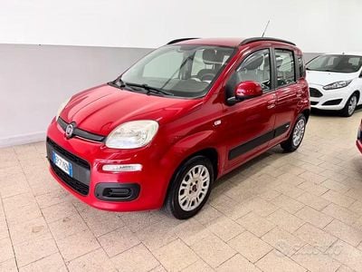 Usata Fiat Panda Lounge 75 CV (55 kW) 2013 Rosso Utilitaria