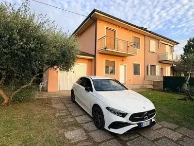 Usata Mercedes A180 AMG Line Premium 116 CV (85 kW) 2025 Berlina