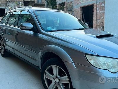 Usata Subaru Outback 150 CV (110 kW) 2008 Grigio SUV