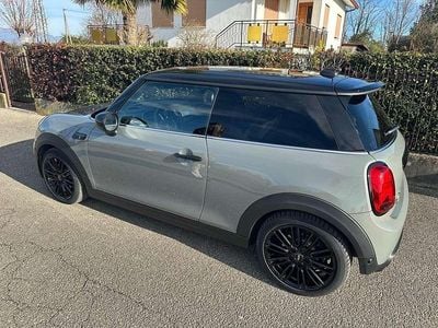 Usata Mini Cooper SE 75 kW (102 CV) 2022 Grigio Utilitaria