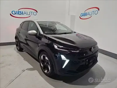 Usata Renault Captur Techno 90 CV (66 kW) 2025 Grigio SUV
