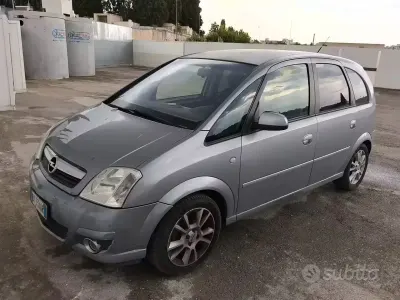 Usata Opel Meriva 75 CV (55 kW) 2009 Monovolume
