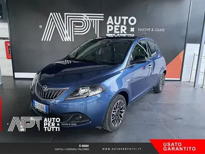 Usata Lancia Ypsilon S 69 CV (50 kW) 2024 Blu Utilitaria