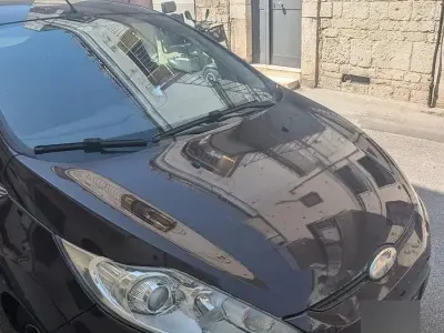 Usata Ford Fiesta Titanium 68 CV (50 kW) 2009 Berlina