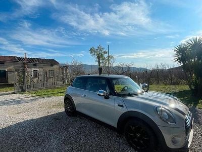 Usata Mini Cooper D 116 CV (85 kW) 2016 Grigio Utilitaria