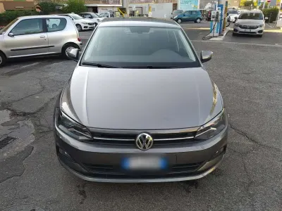 Usata VW Polo Comfortline 95 CV (69 kW) 2019 Grigio Utilitaria