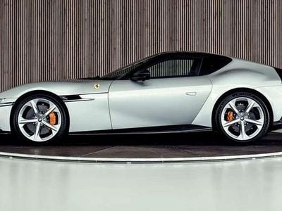 Nuova Ferrari 12 Cilindri 829 CV (609 kW) 2025 Argento Coupé