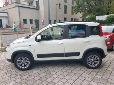 Usata Fiat Panda 4x4 84 CV (61 kW) 2019 Bianco Utilitaria