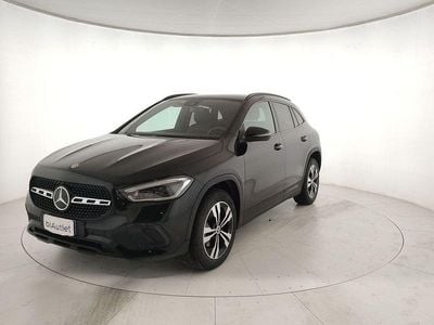Usata Mercedes GLA200 150 CV (110 kW) 2021 Nero SUV