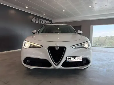 Usata Alfa Romeo Stelvio Super 150 CV (110 kW) 2018 Bianco SUV