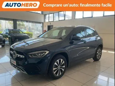 Usata Mercedes GLA180 Executive 136 CV (100 kW) 2022 Blu/azzurro SUV