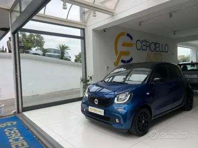 Usata Smart ForFour Prime 90 CV (66 kW) 2018 Blu pastello Utilitaria