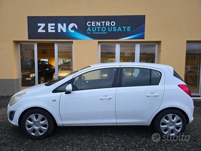 Usata Opel Corsa Edition 86 CV (63 kW) 2013 Bianco Utilitaria