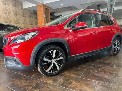 Usata Peugeot 2008 Allure 110 CV (80 kW) 2018 Rosso SUV
