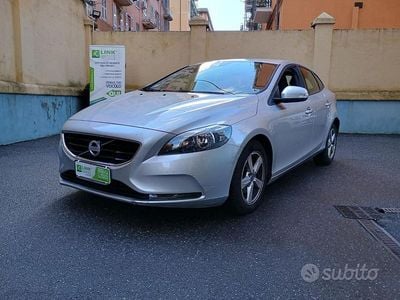Usata Volvo V40 Summum 116 CV (85 kW) 2014 Grigio Berlina