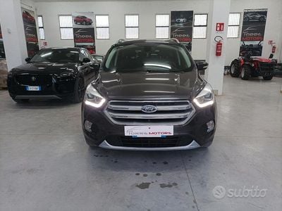 Usata Ford Kuga S 150 CV (110 kW) 2018 Grigio SUV