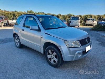 Usata Suzuki Grand Vitara 106 CV (77 kW) 2006 Grigio Station wagon