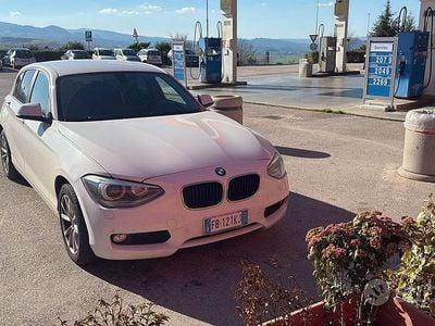 Usata BMW 118 143 CV (105 kW) 2011 Bianco Utilitaria