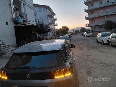 Usata Peugeot 3008 131 CV (96 kW) 2022 SUV