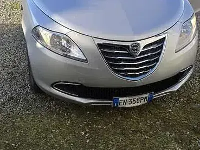 Usata Lancia Ypsilon S 95 CV (69 kW) 2012 Grigio Utilitaria
