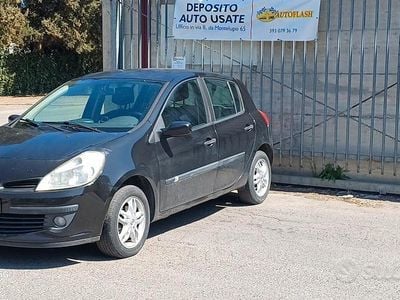 Brugt Renault Clio II Dynamique 75 HK (55 kW) 2009 Sort Sedan
