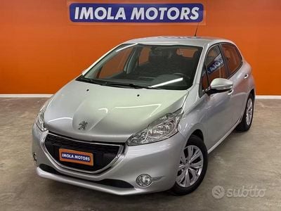 Usata Peugeot 208 Active 68 CV (50 kW) 2013 Grigio Utilitaria