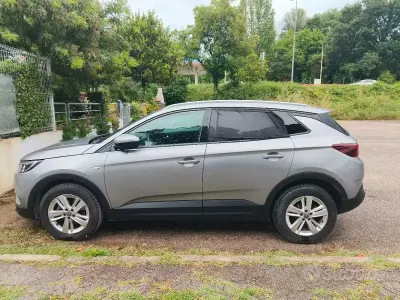 Usata Opel Grandland X Ultimate 131 CV (96 kW) 2019 Grigio SUV
