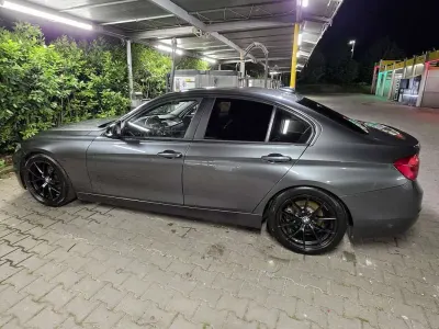 Usata BMW 316 Efficient Dynamics 220 CV (161 kW) 2017 Grigio Berlina