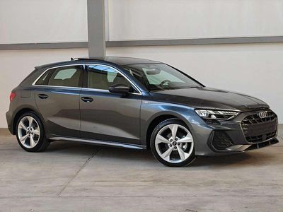 Nuova Audi A3 S-Line 150 CV (110 kW) 2025 Grigio daytona perla Berlina