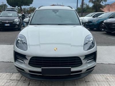 Usata Porsche Macan 244 CV (179 kW) 2019 Grigio SUV