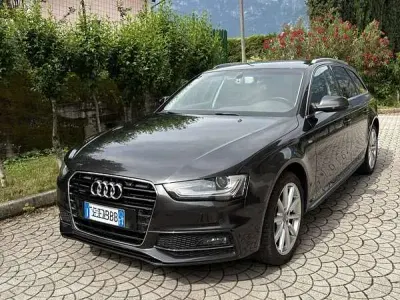 Usata Audi A4 S-Line 190 CV (139 kW) 2015 Grigio Station wagon