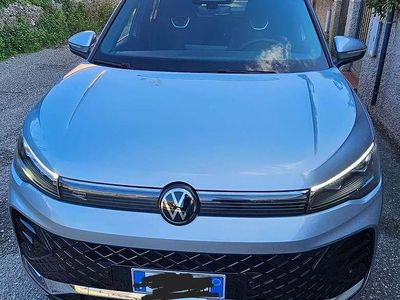 Usata VW Tiguan R-line 150 CV (110 kW) 2024 Argento SUV