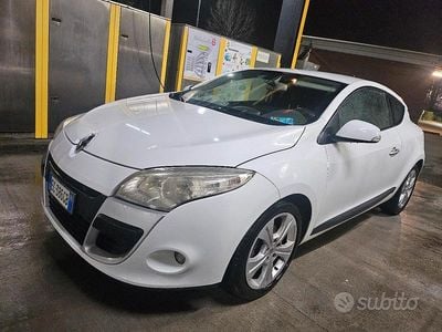 Usata Renault Mégane 110 CV (80 kW) 2011 Bianco Berlina