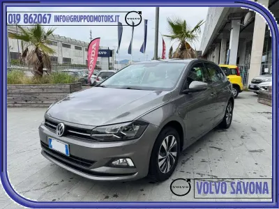 Begagnad VW Polo Comfortline 95 HK (69 kW) 2018 Grå Halvkombi